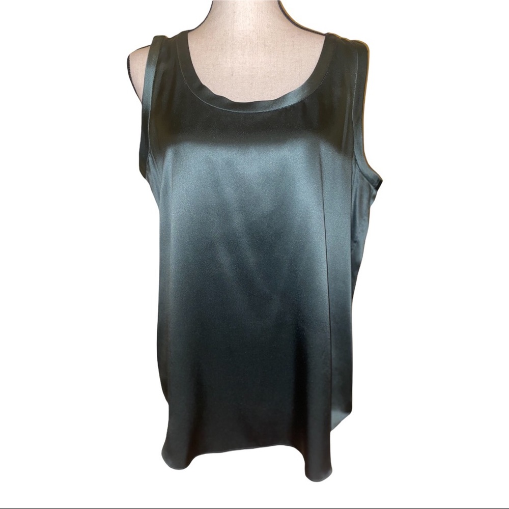 Lafayette 148 Luxurious 100% Silk Tank. Dark Green. Size Large